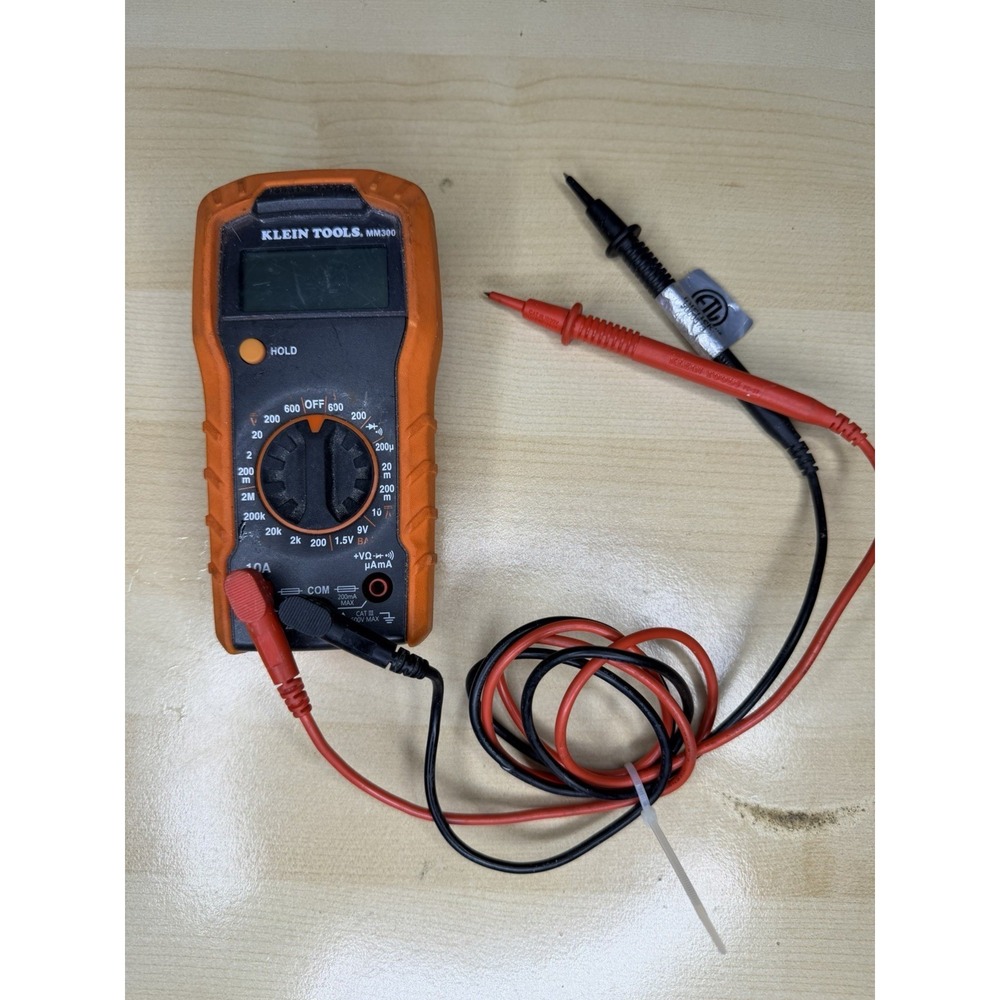 Klein Tools MM300 Digital Multimeter 600V Tested  W/ Prongs
